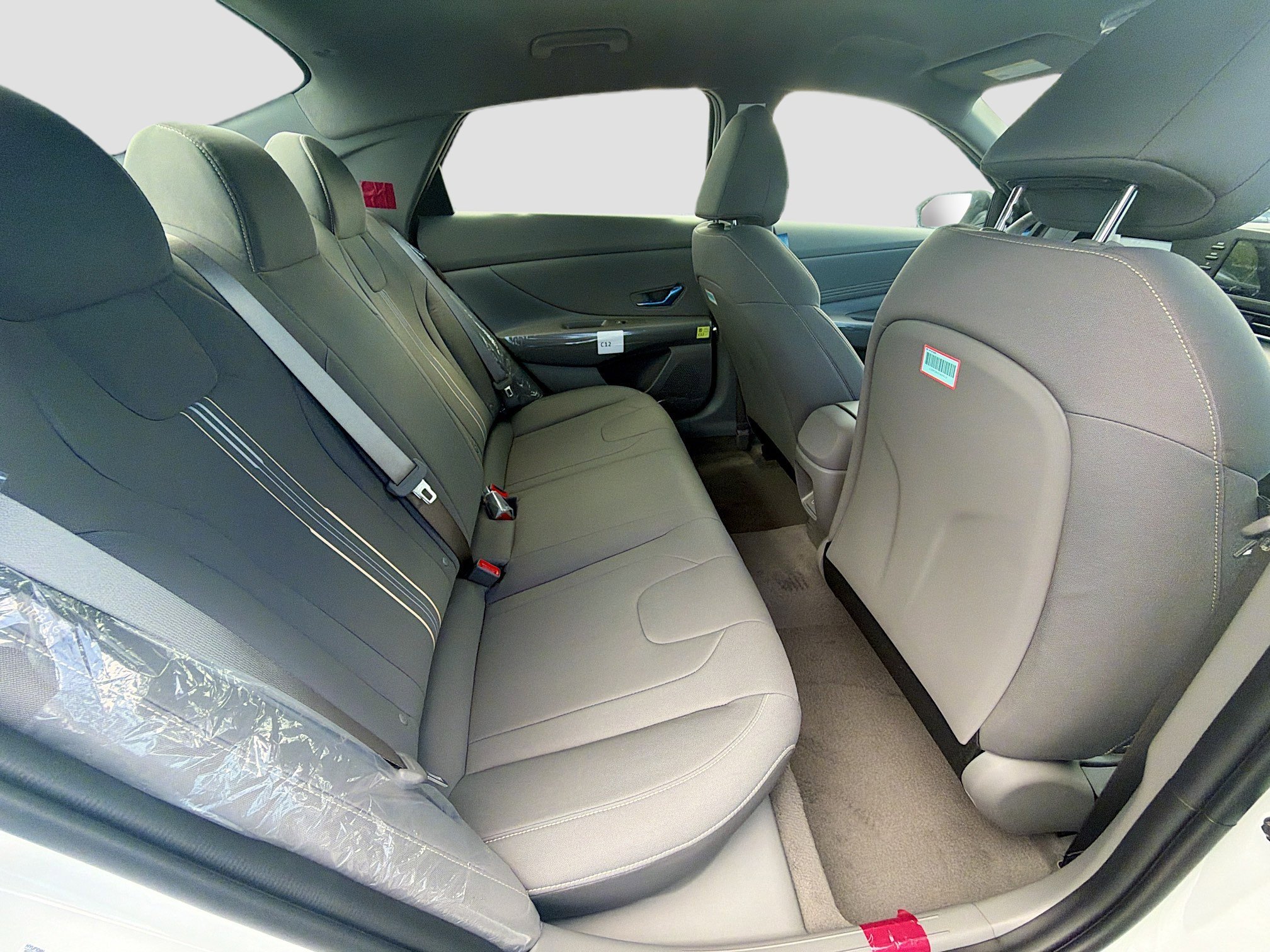 New 2026 Serenity White Hyundai SEL Sport image 43