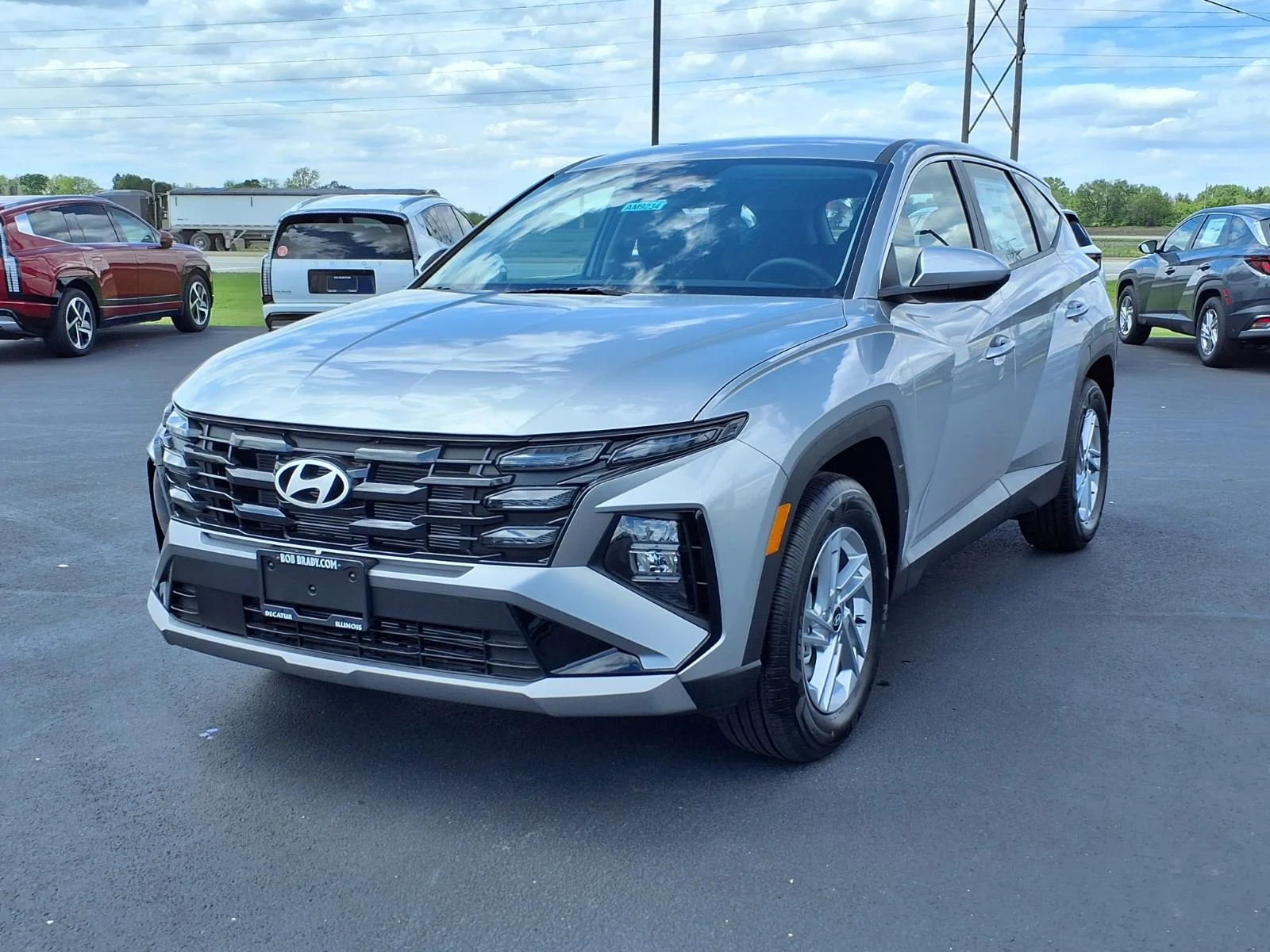 New 2026 Shimmering Silver Metallic Hyundai SE image 19