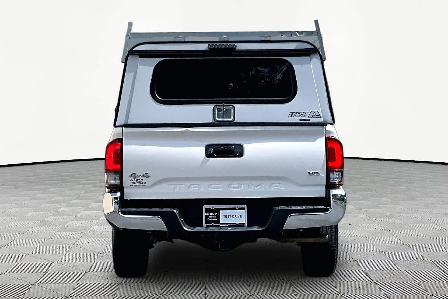 Used 2021 Super White Toyota SR5 image 5