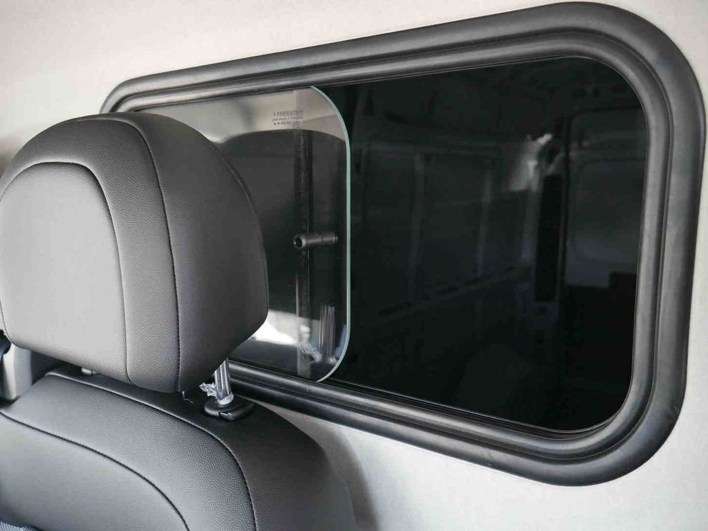 New 2026 Bright White Clear-Coat Exterior Paint RAM  image 25