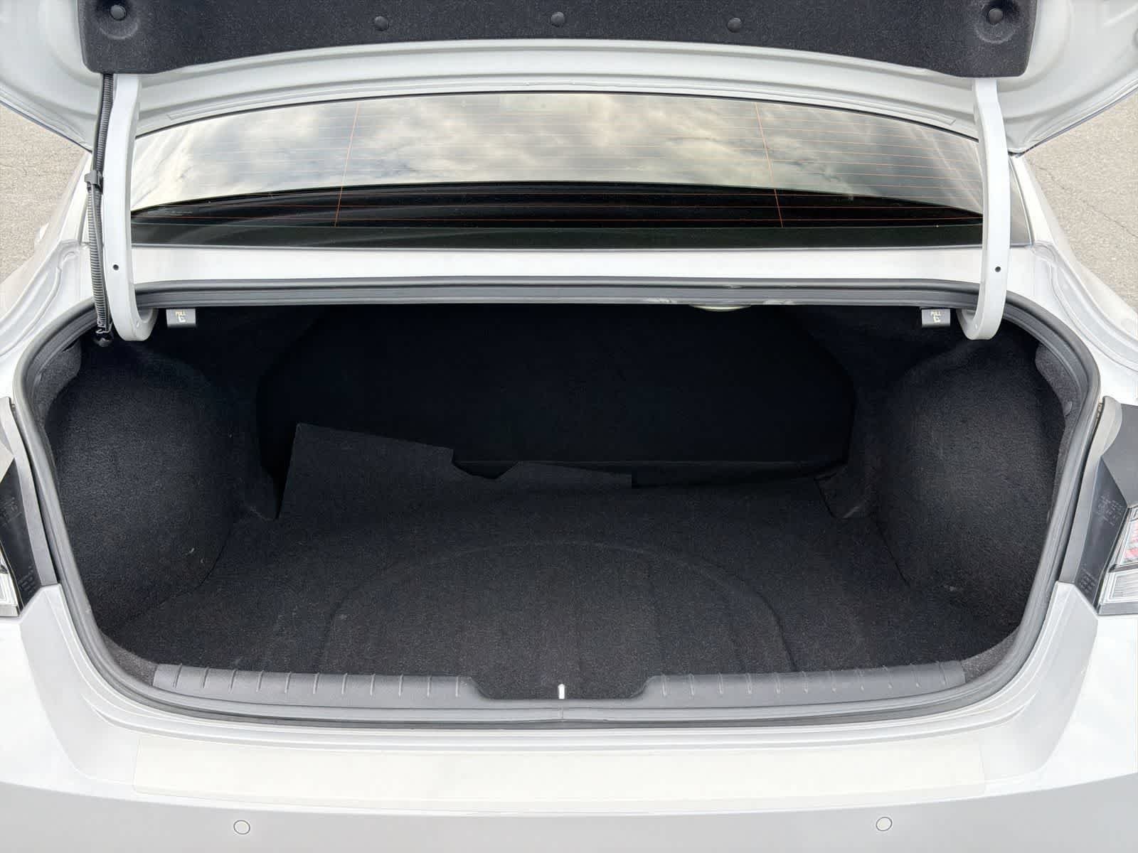 Used 2022 Gray Hyundai  image 36