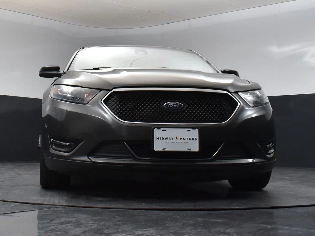 Used 2018 Gray Ford SHO image 30