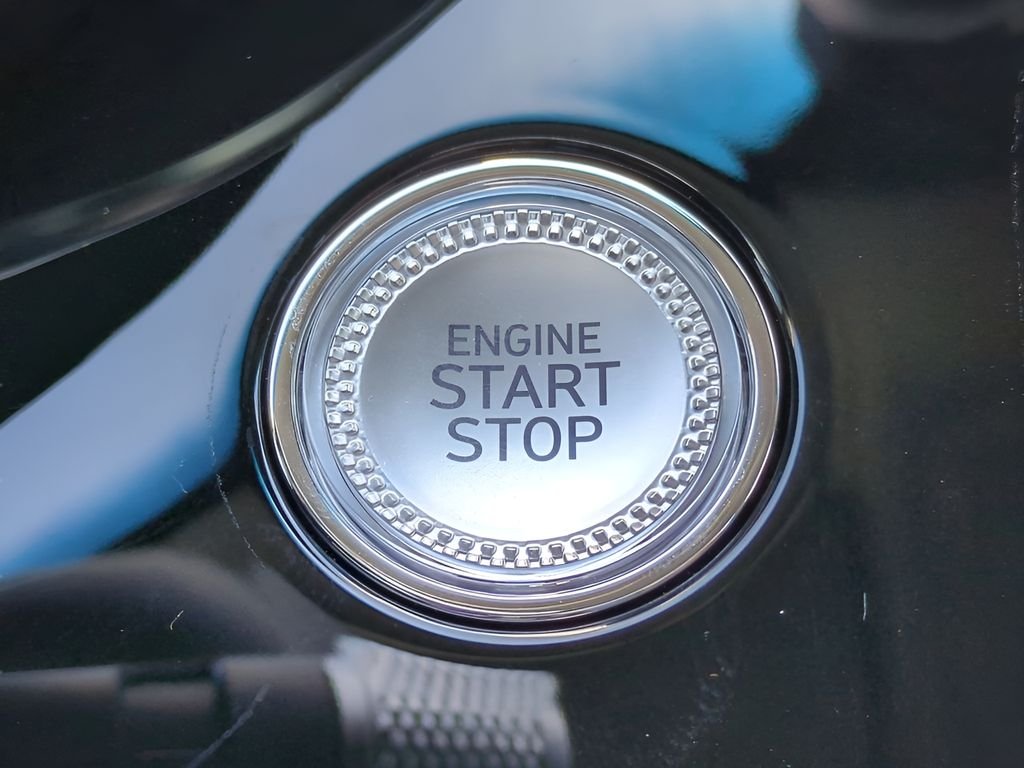 2026 GENESIS G70 Standard - Photo 37