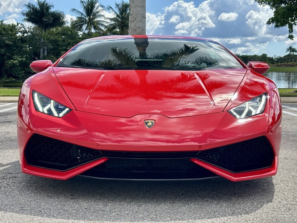 2015 Lamborghini Huracan Coupe photo 3