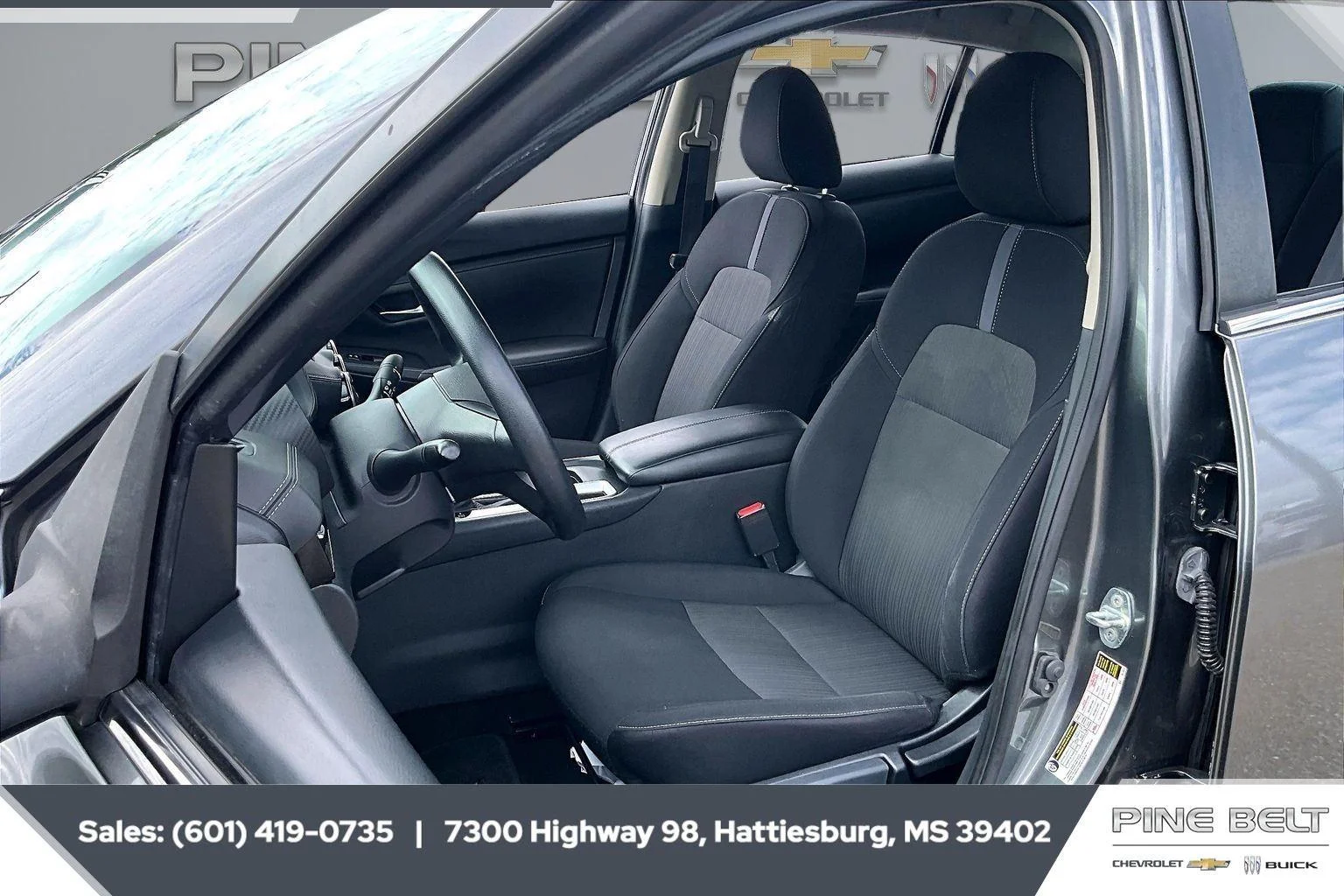Used 2024 Gun Metallic Nissan SV image 18