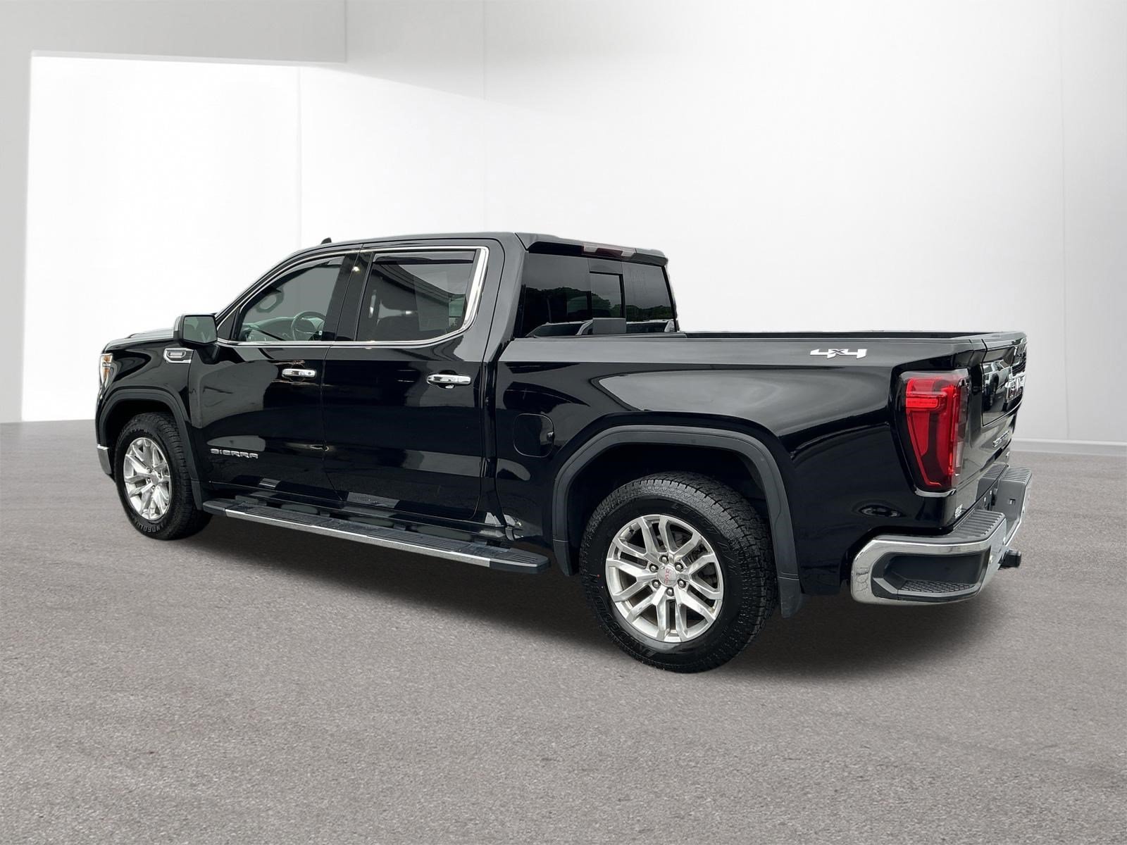 Used 2021 Onyx Black GMC SLT image 5