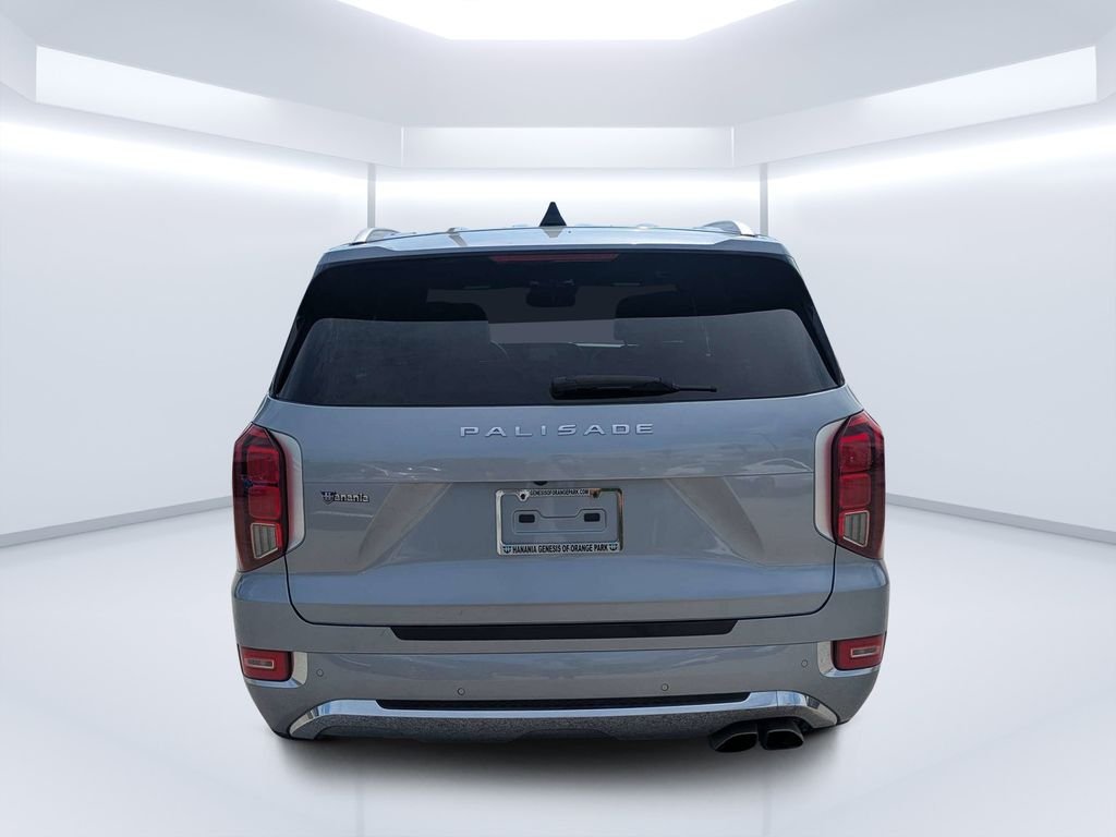 Used 2020 Silver Hyundai Limited image 4