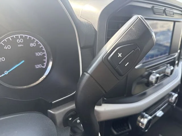 Used 2023 Black Ford XLT image 10