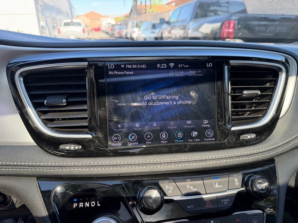 Used 2019 Black Chrysler Limited image 24