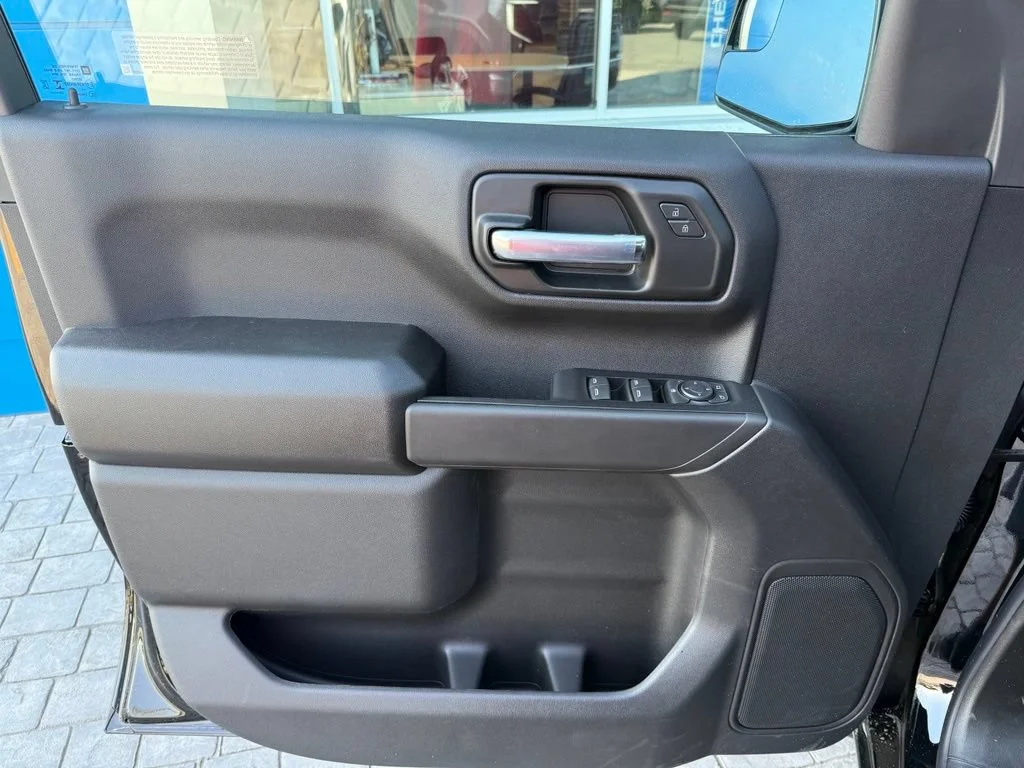 New 2026 Onyx Black GMC Pro image 29