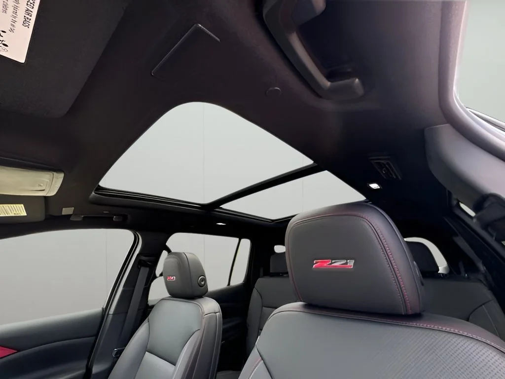 New 2026 Polar White Tricoat Chevrolet Z71 image 18