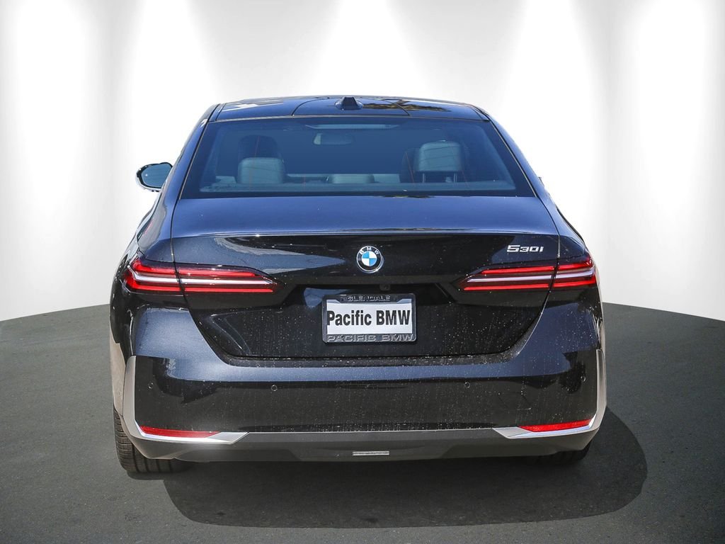 New 2026 Black Sapphire Metallic BMW 530i image 5
