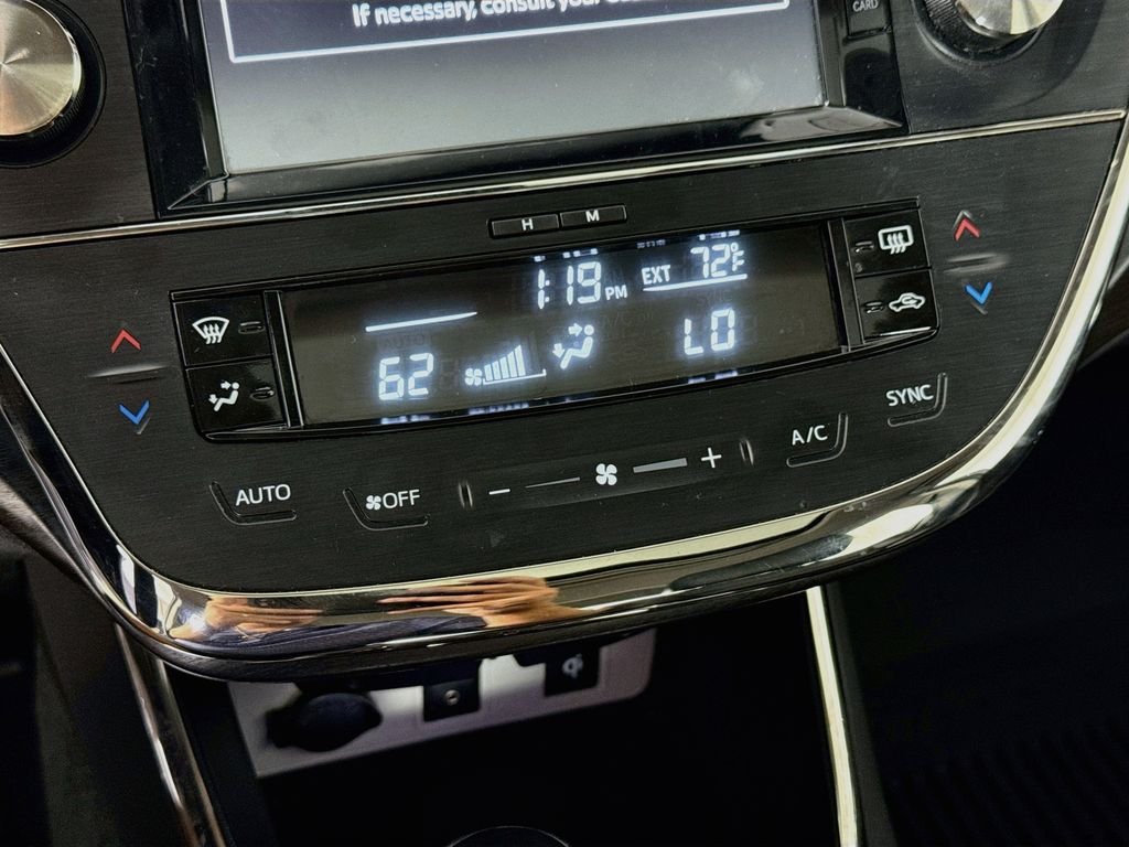 Used 2018 Magnetic Gray Metallic Toyota Hybrid XLE Premium image 15