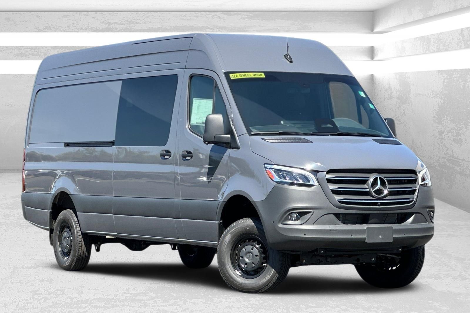 2025 Mercedes-Benz Sprinter 2500 170 WB HO High Roof 4x4's photo