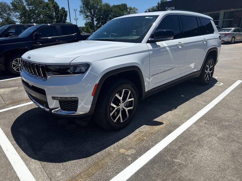 2024 Jeep Grand Cherokee L Limited 4x4's photo