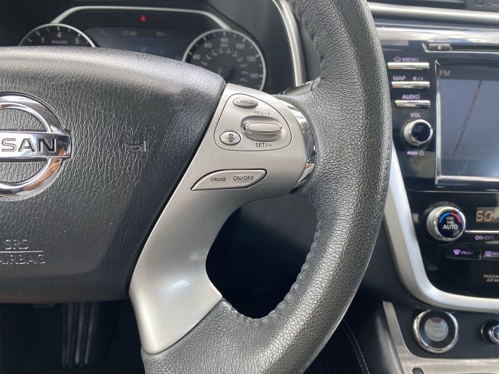 Used 2016 Cayenne Red Metallic Nissan Platinum image 21