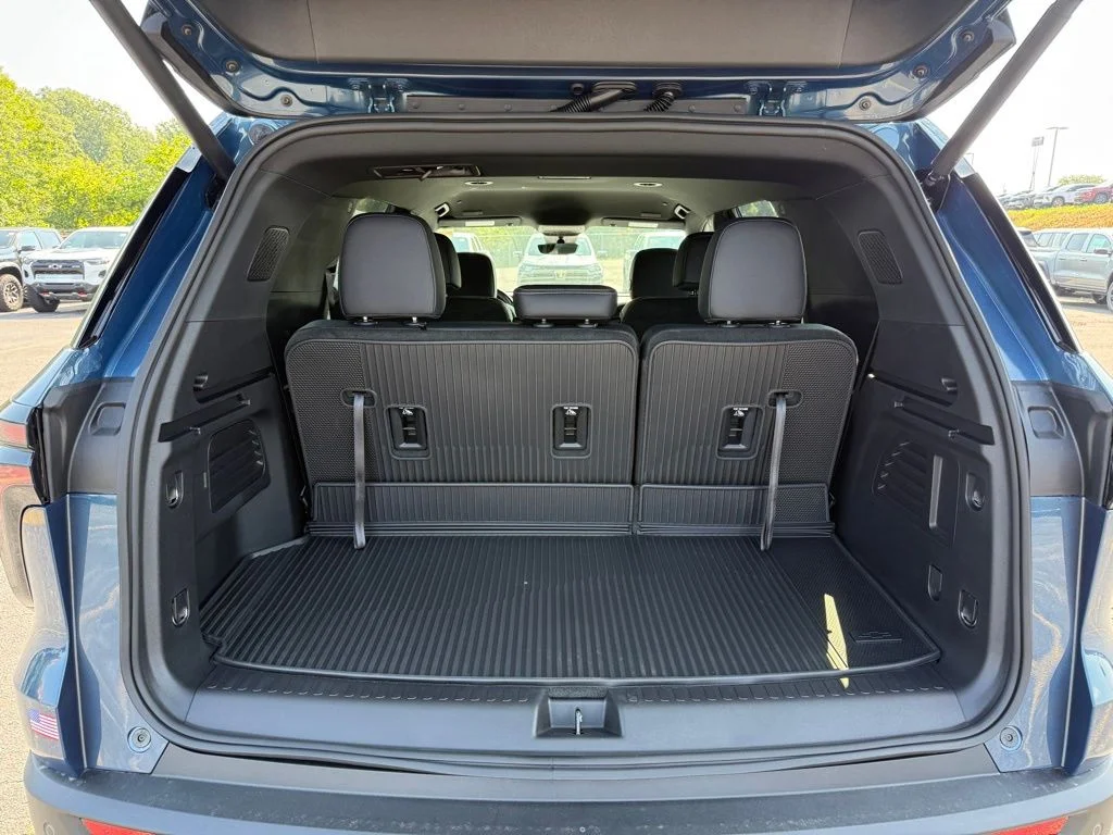 2026 Chevrolet Traverse LT - Photo 5