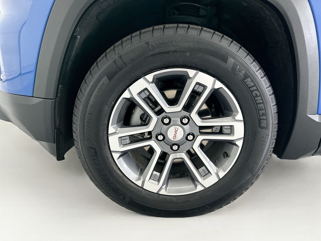 Used 2025 Rapids Metallic GMC Elevation image 28
