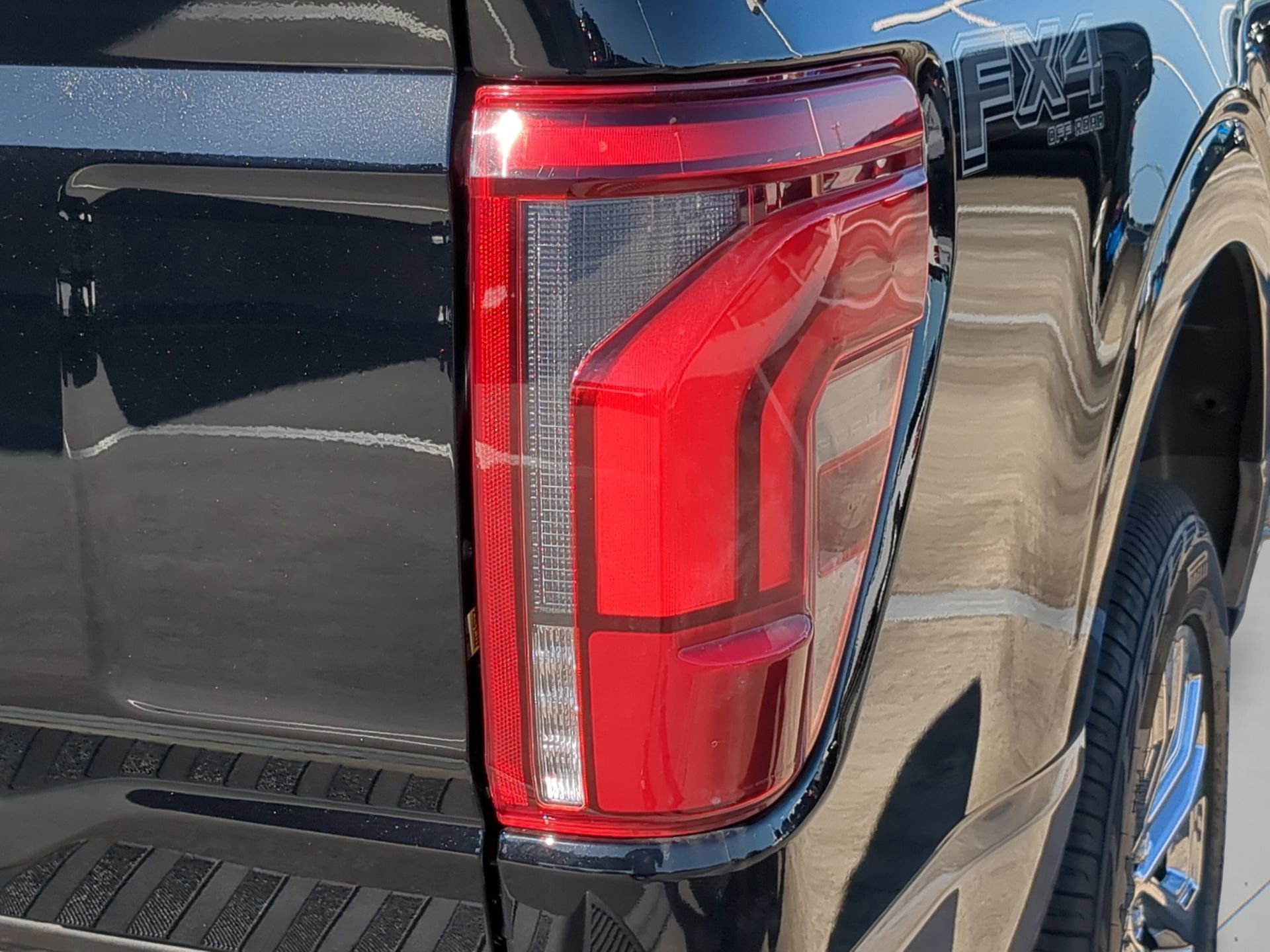 New 2026 Agate Black Metallic Ford King Ranch® image 35