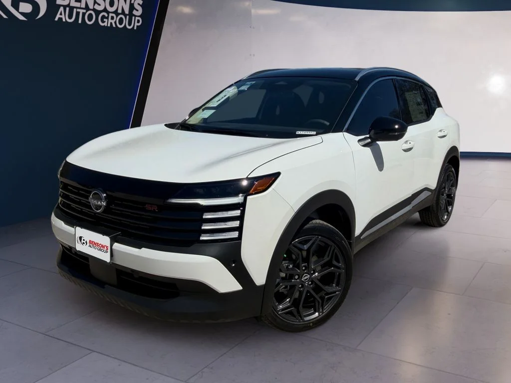 2026 Nissan Kicks 2.0 SR's photo