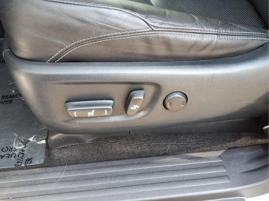 Used 2018 Silver Toyota Limited image 19