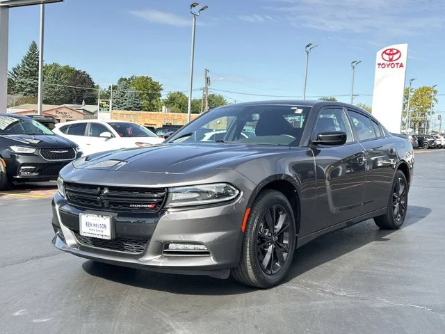 Used 2021 Gray Dodge SXT image 5