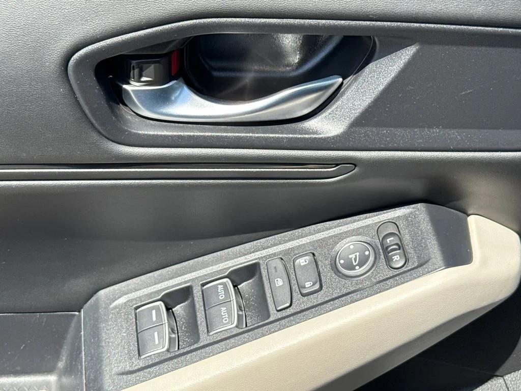 Used 2023 Gray Honda EX image 28