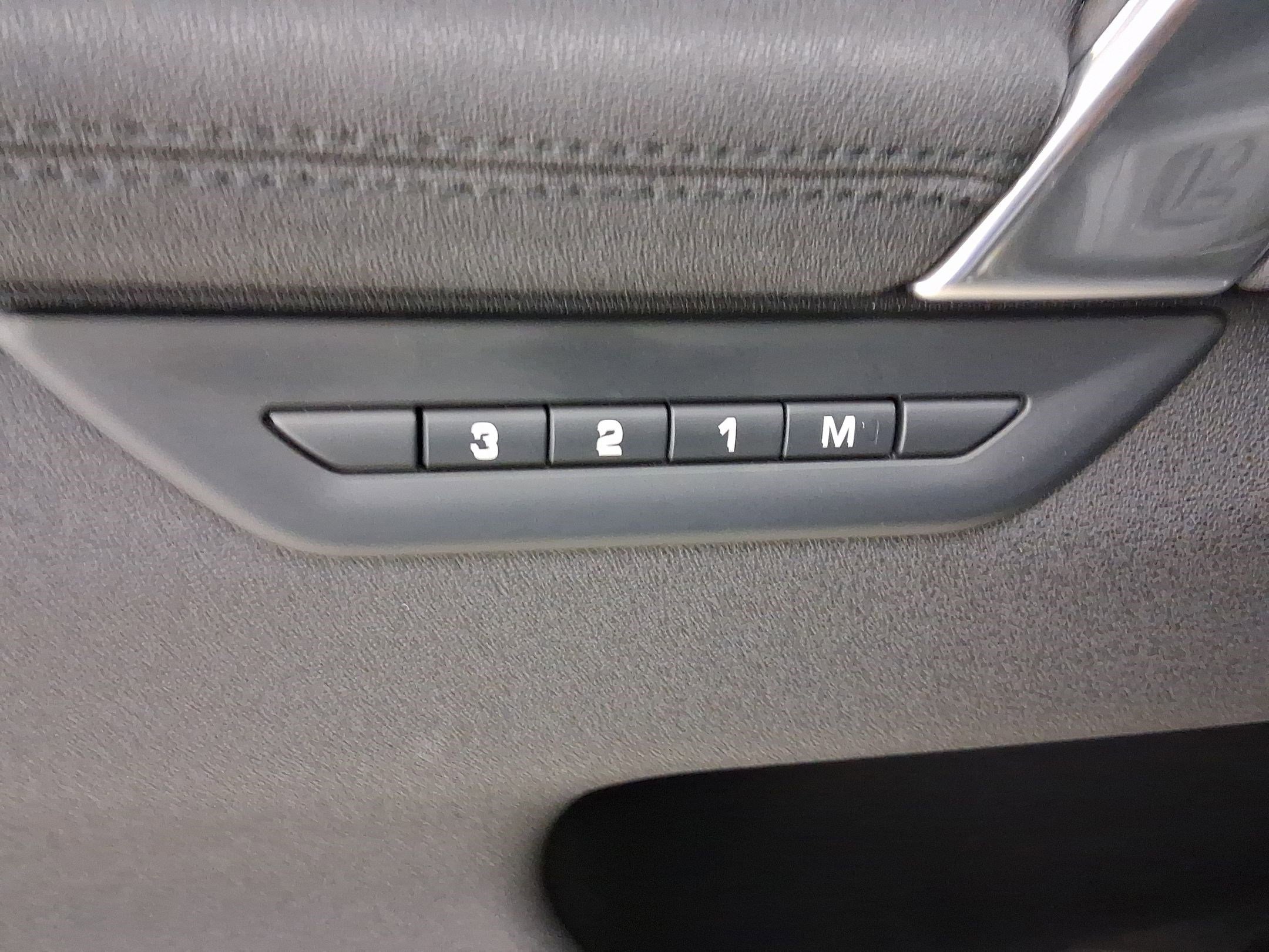 2025 Land Rover Discovery Sport S - Photo 14