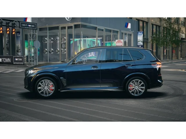 New 2026 Carbon Black Metallic BMW  image 4