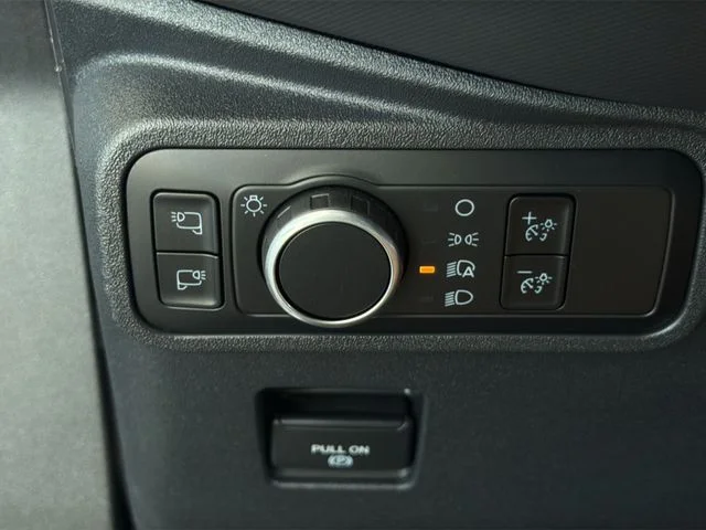 Used 2024 White Ford Badlands image 34