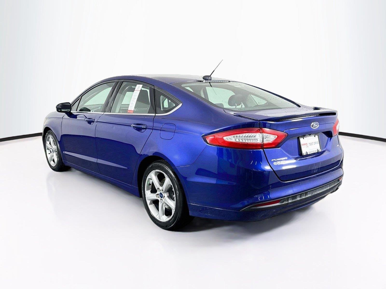 Used 2016 Deep Impact Blue Ford SE image 12