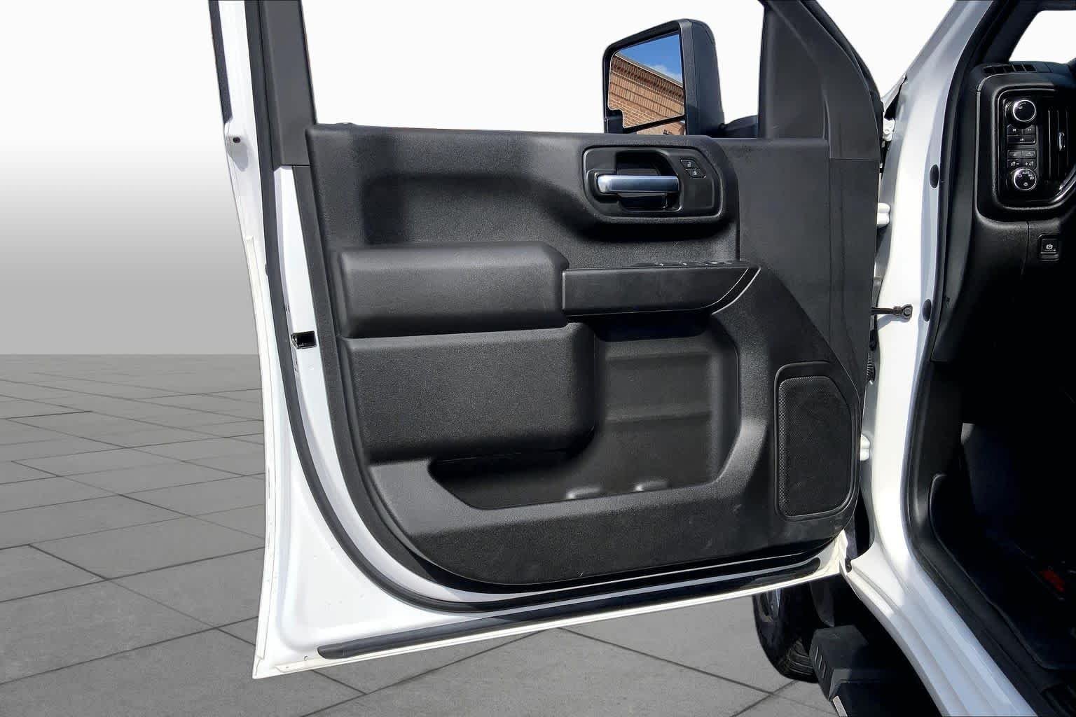 Used 2024 Summit White Chevrolet Custom image 21