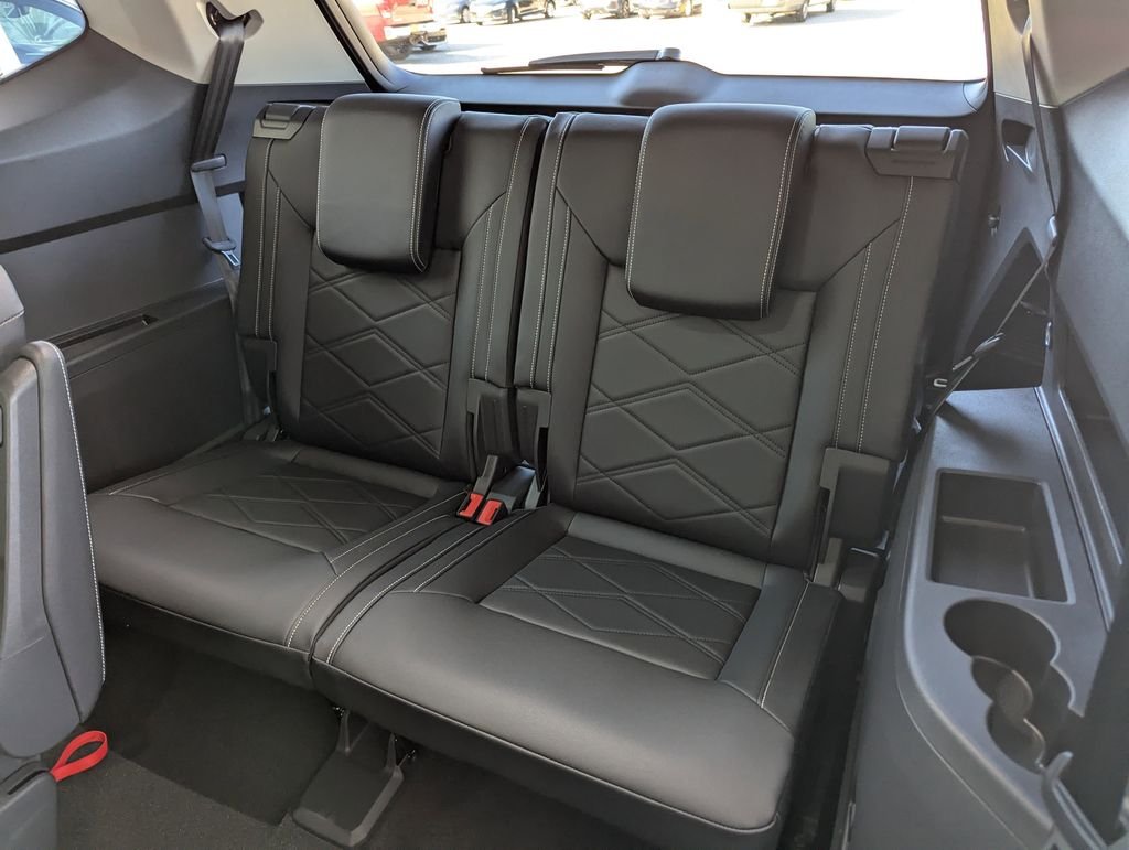 2026 Volkswagen Atlas SE w/Tech - Photo 32