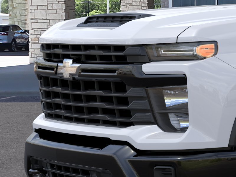 New 2026 Summit White Chevrolet WT image 13