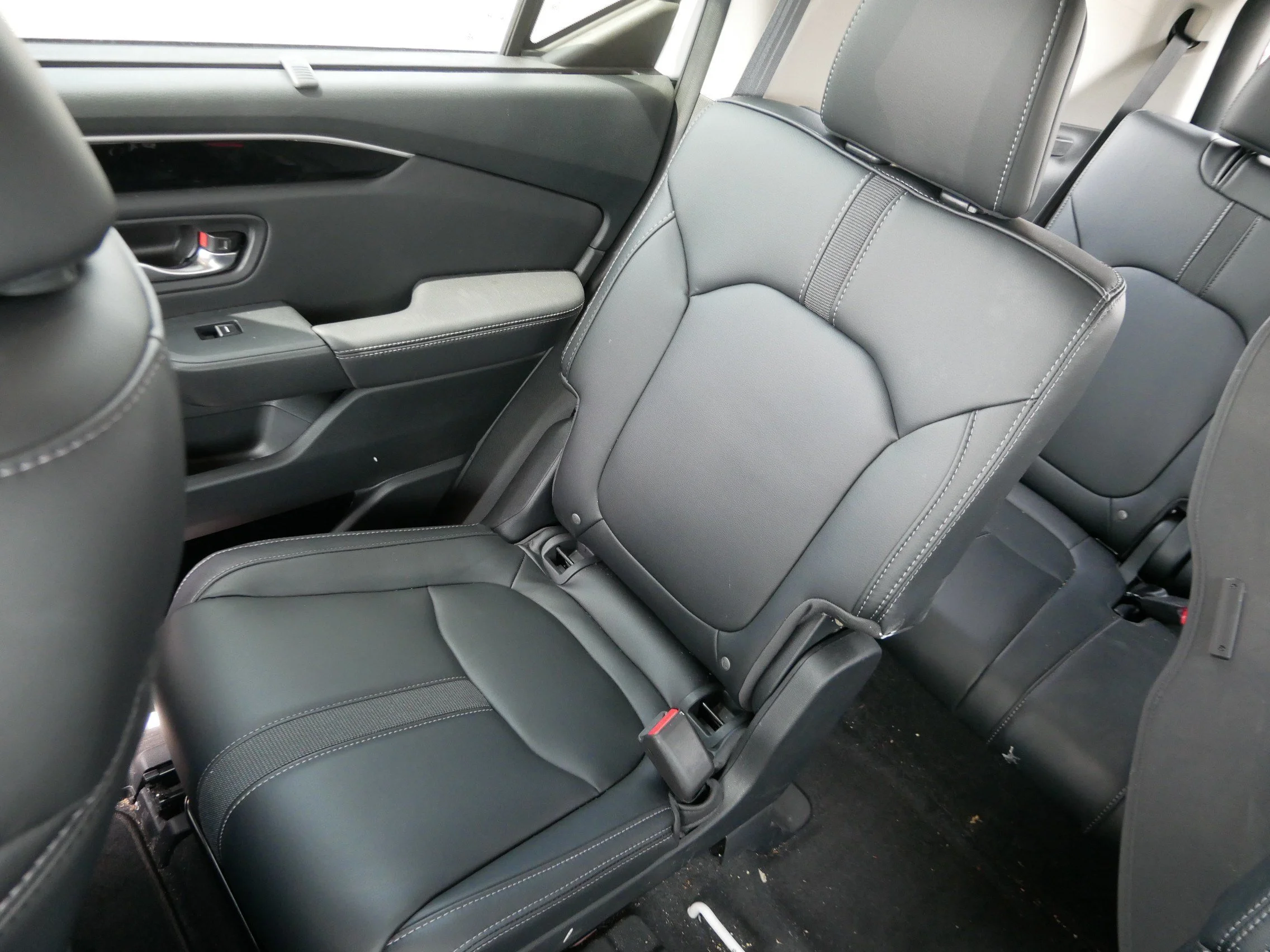Used 2023 Platinum White Pearl Honda EX-L 8 Passenger image 12