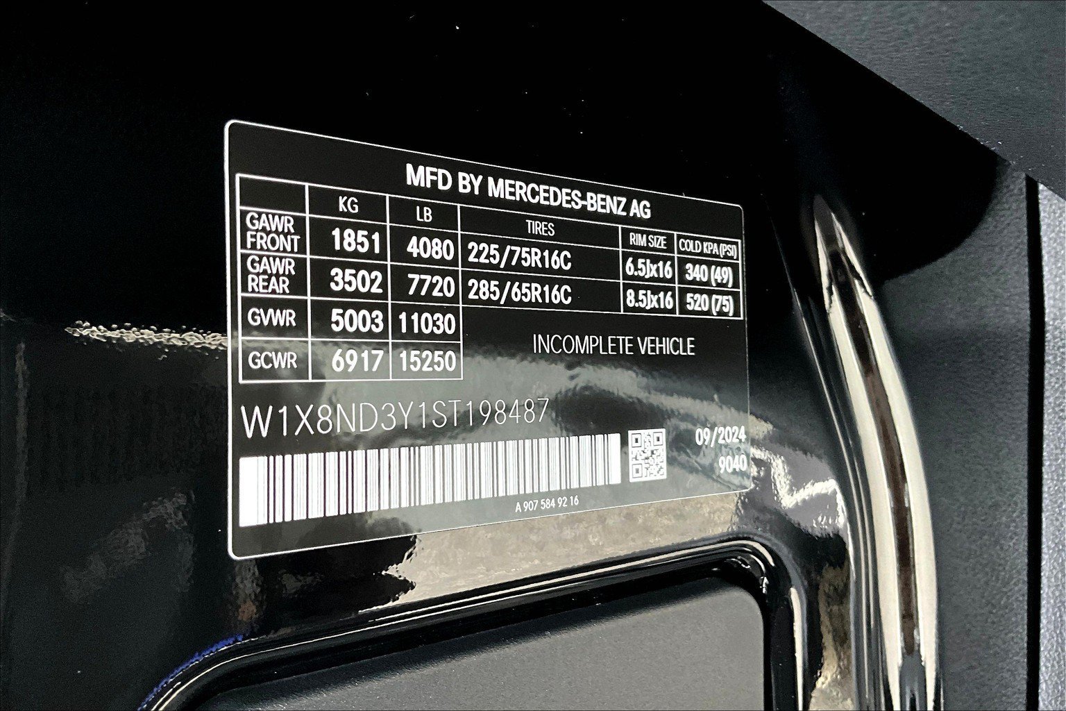 New 2025 Jet Black Mercedes-Benz Cargo 170 WB image 21