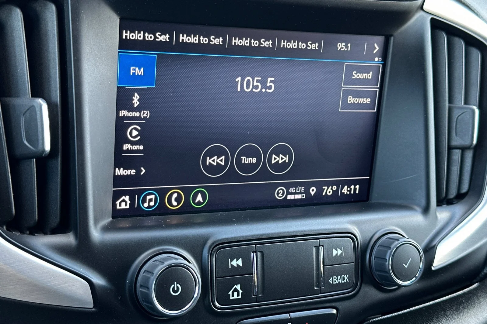 Used 2022 Black GMC SLE image 20