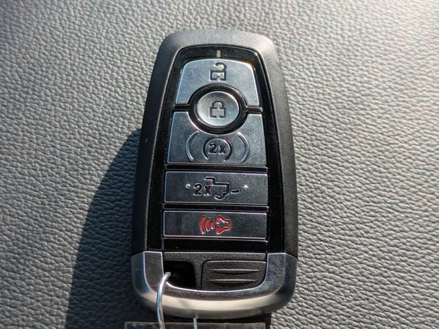 New 2026 Star White Metallic Tri-Coat Ford Lariat® image 30