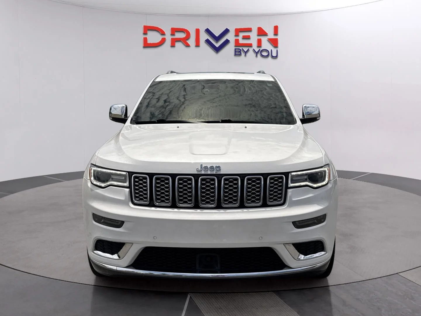 Used 2021 Ivory 3-Coat Jeep Summit image 9