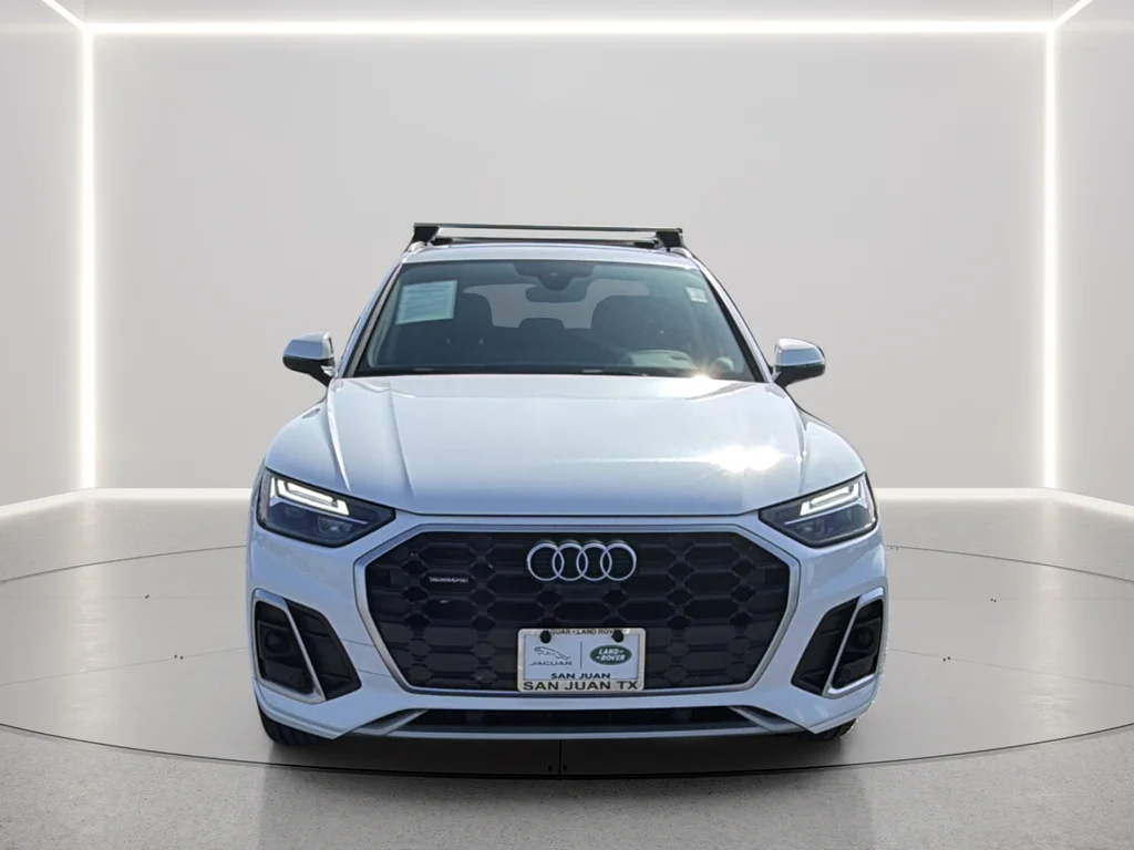 Used 2024  Audi 45 S line Premium image 2