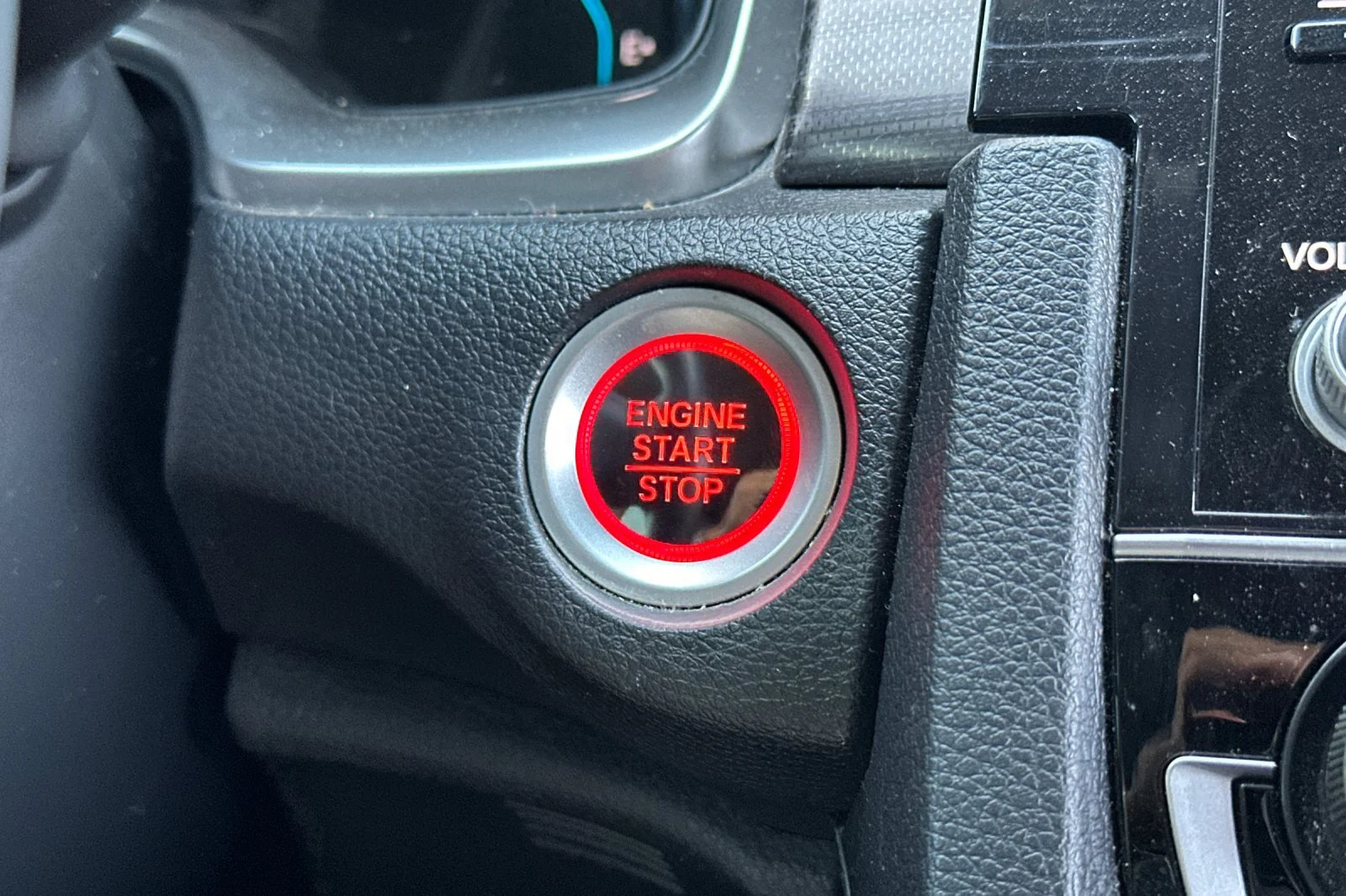 Used 2019 White Honda EX image 21