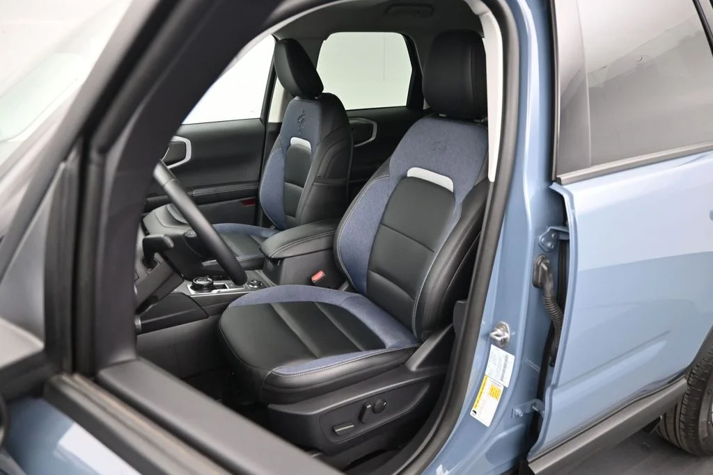 Certified Used 2025 Gray Ford Outer Banks image 9