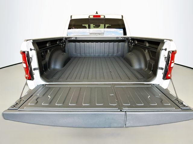 New 2026 Bright White Clearcoat RAM Big Horn/Lone Star image 26