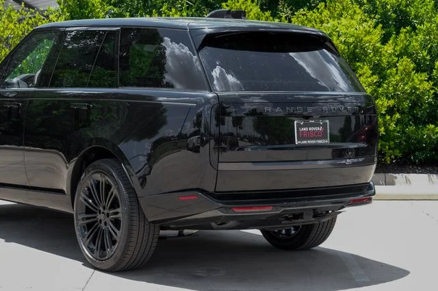 New 2026 Black Land Rover SE image 15