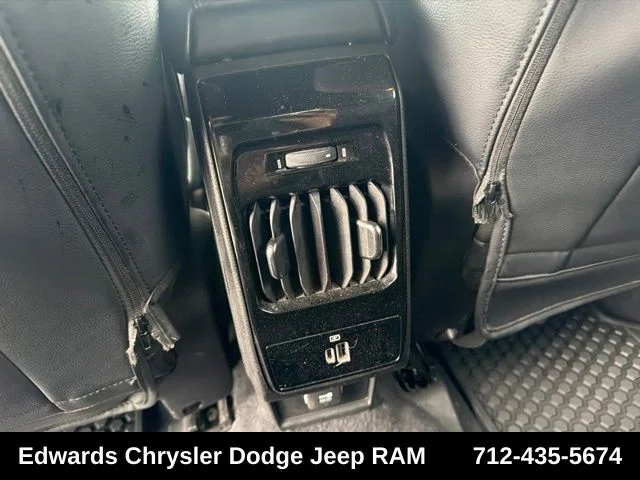 Used 2023 Gray Jeep Latitude image 26