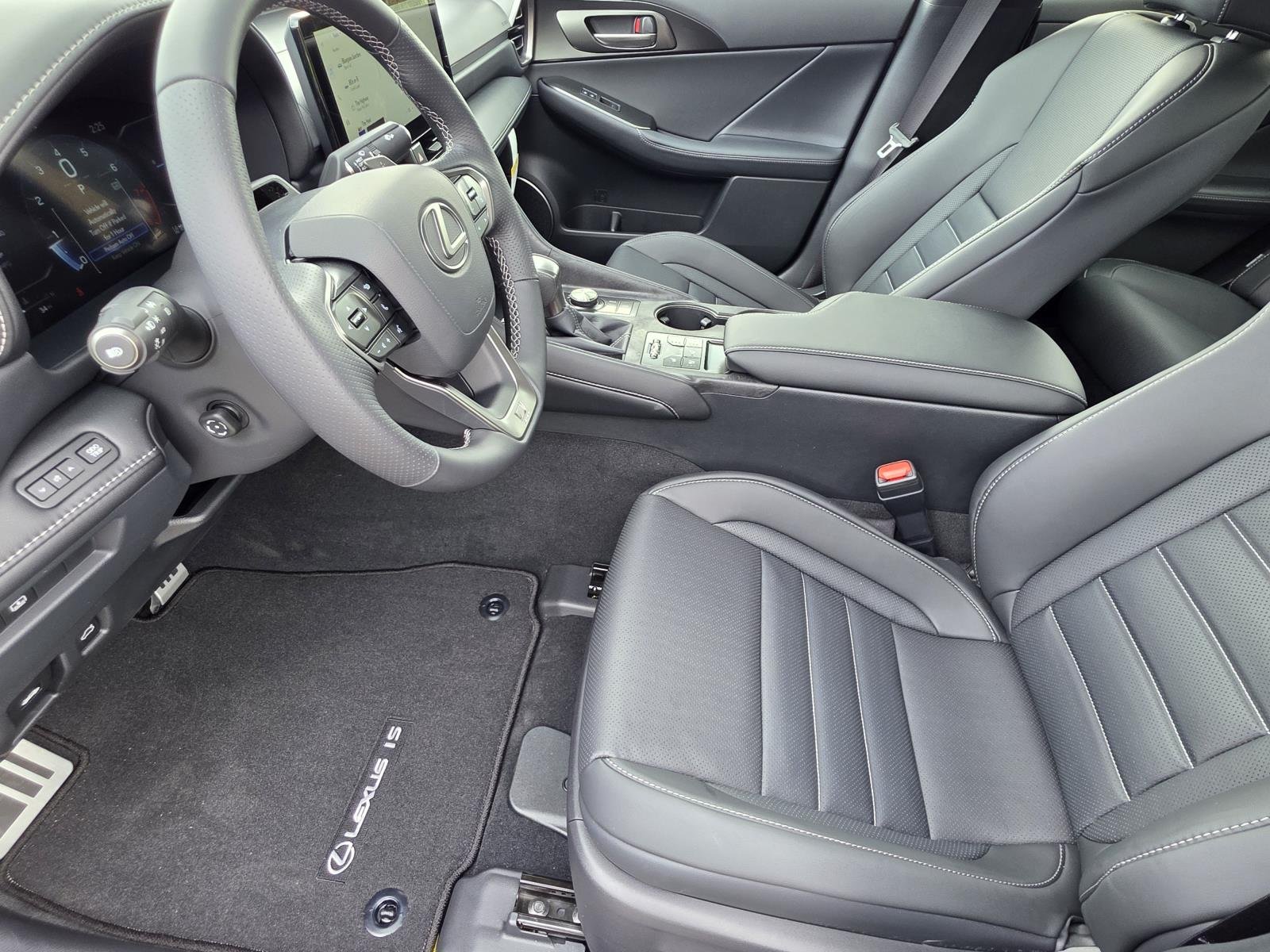 2026 Lexus IS 350 F SPORT - Photo 6