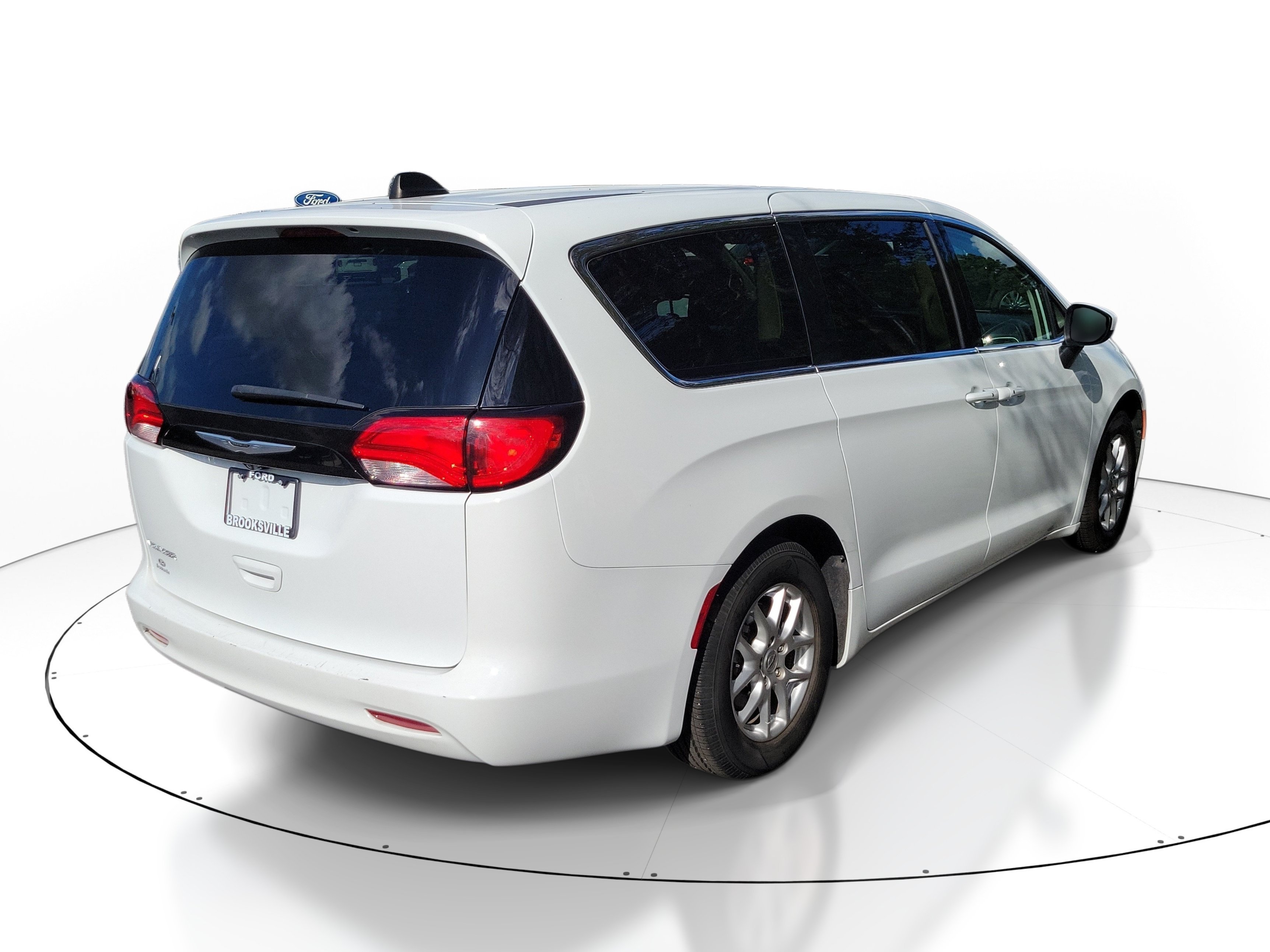 Used 2023 Bright White Clearcoat Chrysler LX image 1