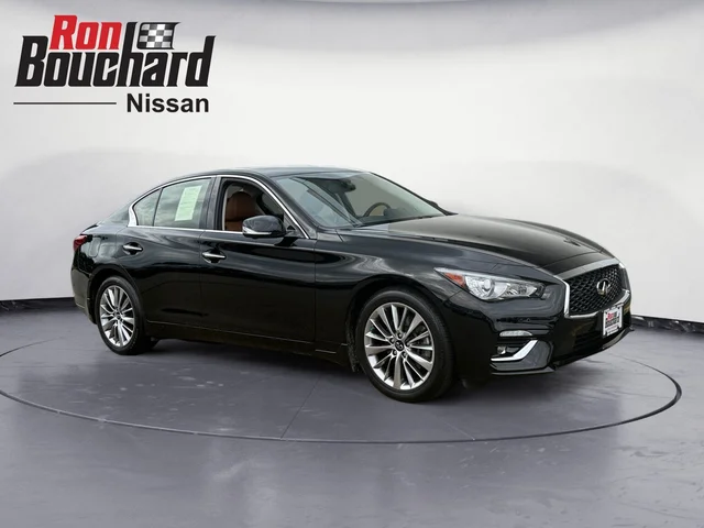 2023 INFINITI Q50 LUXE