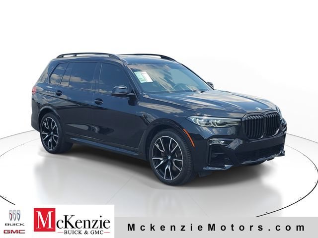 2021 BMW X7 xDrive40i's photo
