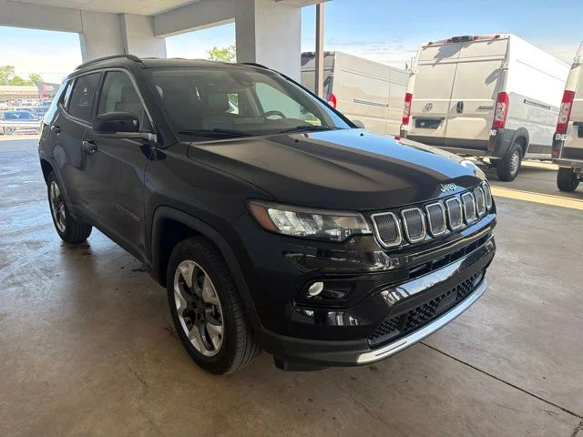 Used 2022 Black Jeep Limited image 9